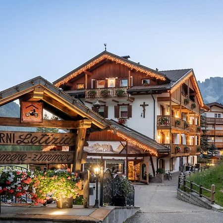 Garni Letizia Bed & Breakfast Campitello di Fassa Bagian luar foto