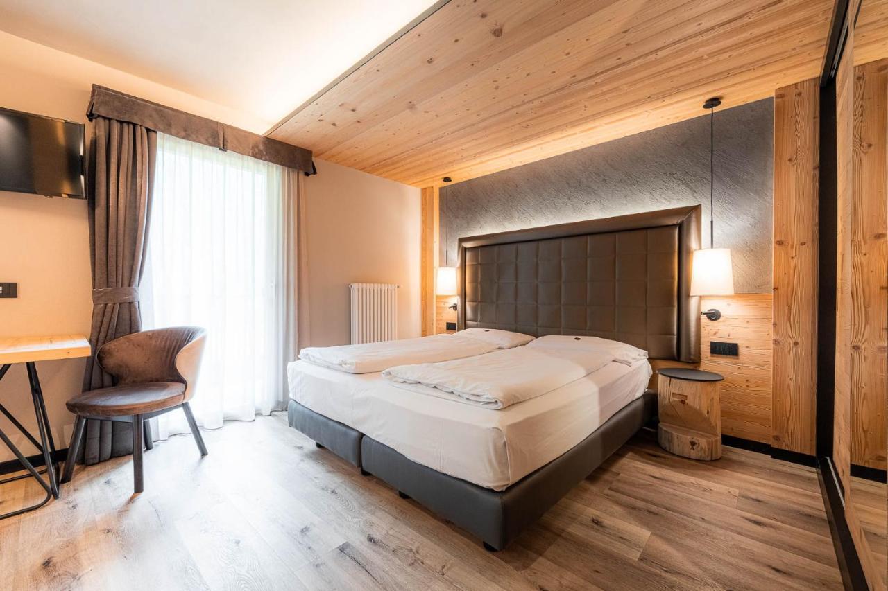 Garni Letizia Bed & Breakfast Campitello di Fassa Bagian luar foto