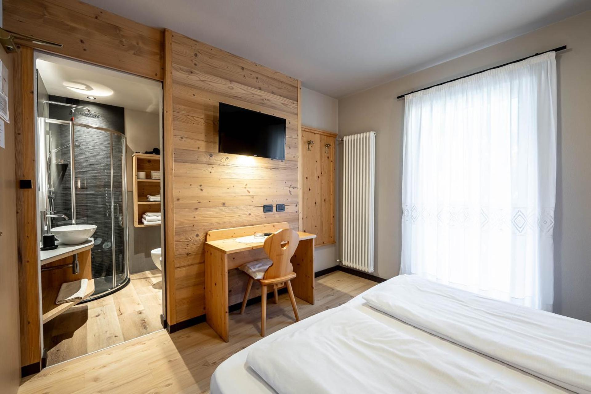 Garni Letizia Bed & Breakfast Campitello di Fassa Bagian luar foto